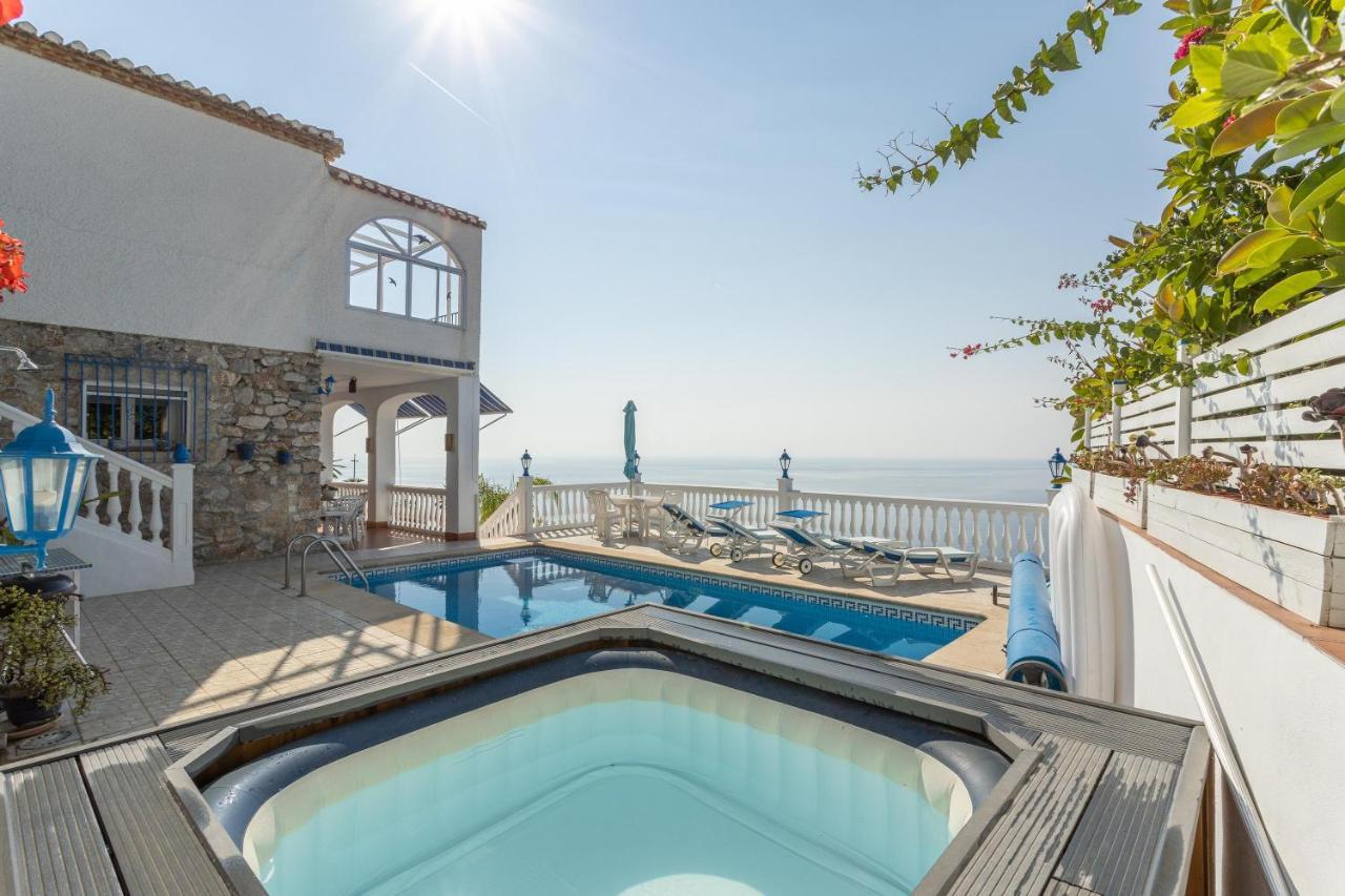 Villa Buganvilla En Salobrena Ngoại thất bức ảnh