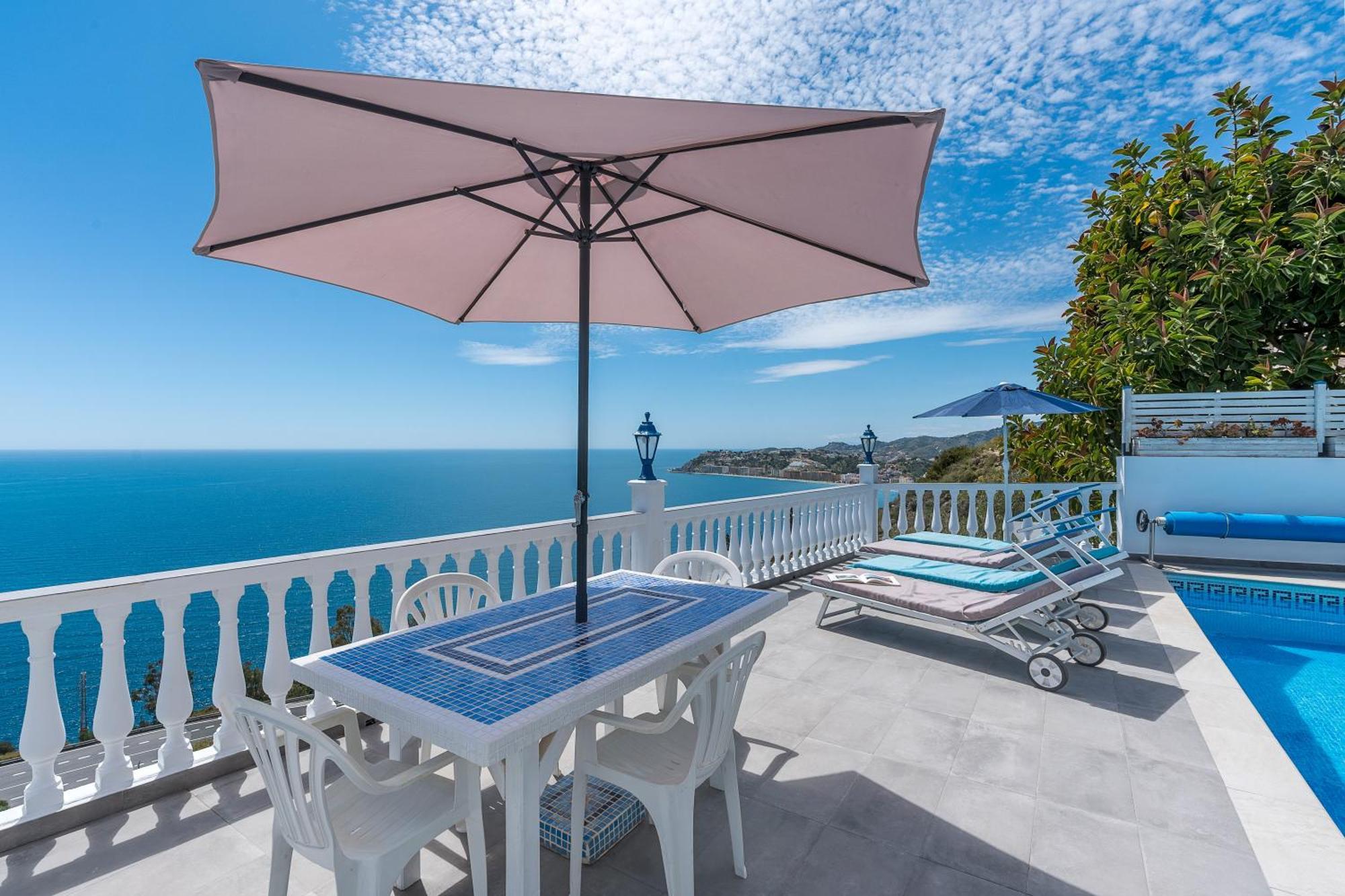 Villa Buganvilla En Salobrena Ngoại thất bức ảnh